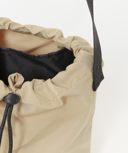 ITEMS URBANRESEARCH（アイテムズ アーバンリサーチ）の「2way キンチャクショルダー（ショルダーバッグ・メンズ・ブラック/アニマル/ベージュ・-）」の18枚目の写真