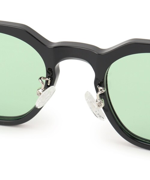 tk.TAKEO KIKUCHI(ティーケータケオキクチ)の「◆アソートサングラス(サングラス・メンズ・ホワイト/ブラック/グリーン・00)」の4枚目の写真