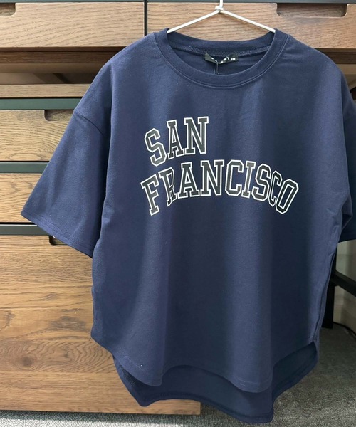 ZI-ON（ジーオン）の「ラウンドヘムビッグシルエット半袖Tシャツ（Tシャツ/カットソー・キッズ・グレー系その他/ホワイト系その他2/ダークグリーン/杢グレー/オフホワイト/ベージュ/グリーン系その他/ブルー系その他/チャコール/ミント/グリーン系その他2/ネイビー/オレンジ/ホワイト系その他/ホワイト系その他3/ベージュ系その他・150cm/140cm/110cm/120cm/160cm/130cm）」の14枚目の写真