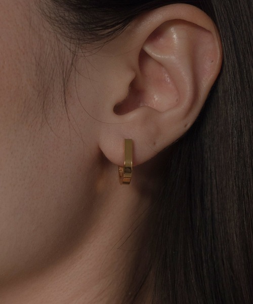 novice（ノーヴィス）の「【novice】U Hoop Pierce［Stainless］（ピアス（両耳用）・レディース・シルバー/ゴールド・FREE）」の2枚目の写真