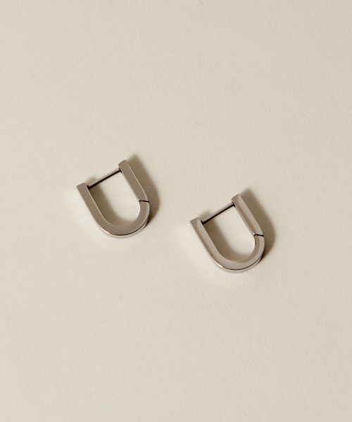 novice（ノーヴィス）の「【novice】U Hoop Pierce［Stainless］（ピアス（両耳用）・レディース・シルバー/ゴールド・FREE）」の3枚目の写真