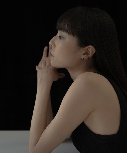 novice（ノーヴィス）の「【novice】U Hoop Pierce［Stainless］（ピアス（両耳用）・レディース・シルバー/ゴールド・FREE）」の9枚目の写真