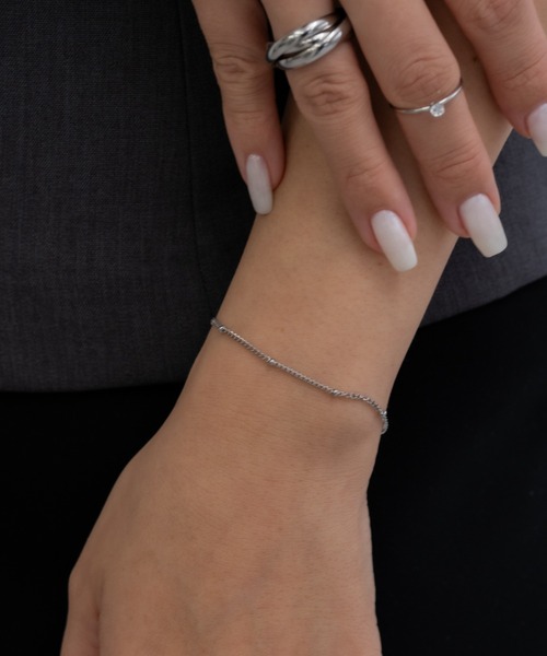 ebine(エビネ)の「Dot Chain Bracelet 金属アレルギー対応 サージカルステンレス(ブレスレット・レディース・ゴールド/ピンクゴールド/シルバー・FREE)」の13枚目の写真