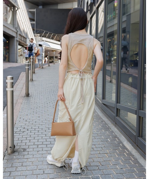 outxo（アウトエクソ）の「OUT X.O／バックオープンTOP 2970895