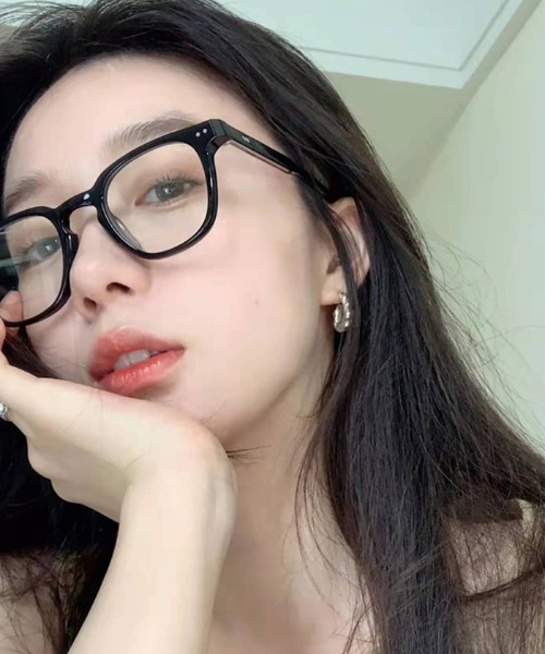 Futier land（フューティアランド）の「UV調光ウェリントン眼鏡兼サングラス（サングラス・レディース・ブラック/グレー/その他/クリア・FREE）」の2枚目の写真