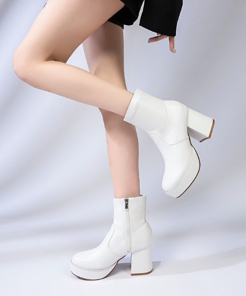 Shoes in Closet（シューズインクローゼット）の「厚底チャンキー ハイソール ストレッチ ショートブーツ 6845（ブーツ・レディース・ブラック/ホワイト・S/M/L/LL）」の2枚目の写真