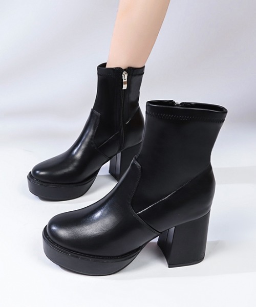 Shoes in Closet（シューズインクローゼット）の「厚底チャンキー ハイソール ストレッチ ショートブーツ 6845（ブーツ・レディース・ブラック/ホワイト・S/M/L/LL）」の9枚目の写真