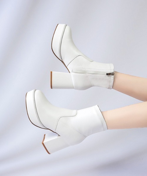 Shoes in Closet（シューズインクローゼット）の「厚底チャンキー ハイソール ストレッチ ショートブーツ 6845（ブーツ・レディース・ブラック/ホワイト・S/M/L/LL）」の16枚目の写真