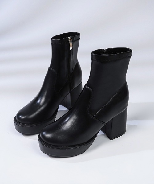 Shoes in Closet（シューズインクローゼット）の「厚底チャンキー ハイソール ストレッチ ショートブーツ 6845（ブーツ・レディース・ブラック/ホワイト・S/M/L/LL）」の11枚目の写真