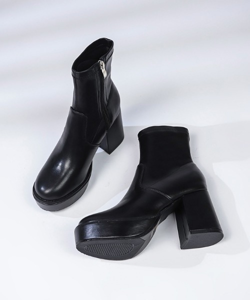 Shoes in Closet（シューズインクローゼット）の「厚底チャンキー ハイソール ストレッチ ショートブーツ 6845（ブーツ・レディース・ブラック/ホワイト・S/M/L/LL）」の13枚目の写真