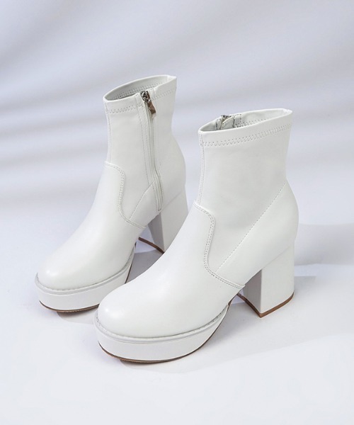 Shoes in Closet（シューズインクローゼット）の「厚底チャンキー ハイソール ストレッチ ショートブーツ 6845（ブーツ・レディース・ブラック/ホワイト・S/M/L/LL）」の21枚目の写真