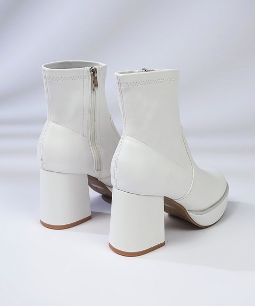 Shoes in Closet（シューズインクローゼット）の「厚底チャンキー ハイソール ストレッチ ショートブーツ 6845（ブーツ・レディース・ブラック/ホワイト・S/M/L/LL）」の22枚目の写真