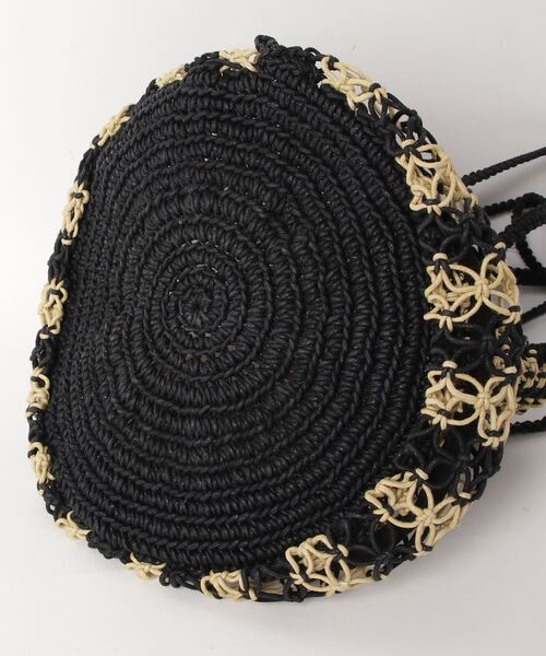 MAISON mou（メゾンムー）の「【Swaraj/スワラージ】2wayストライプバッグ（手編み）（トートバッグ・レディース・ホワイト系その他/ブラック・FREE）」の4枚目の写真