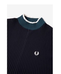 FRED PERRY（フレッドペリー）の「Knitted Pleated Mock Neck Dress
