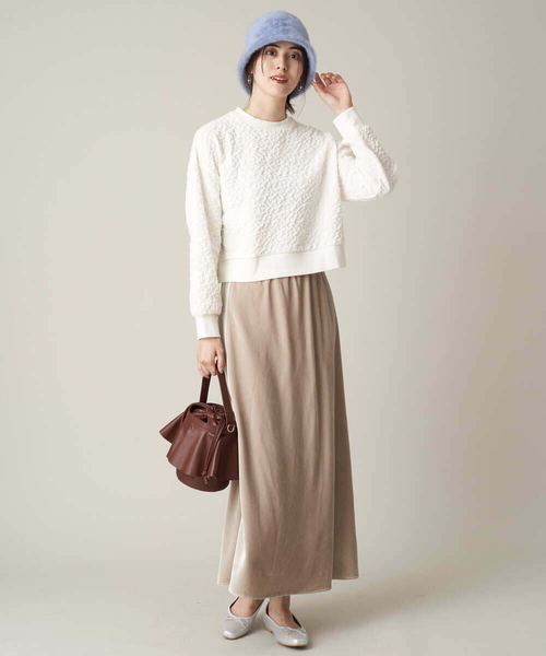a.v.v(アーヴェヴェ)の「ふくれジャガードショート丈トップス(Tシャツ/カットソー・レディース・アイボリー/ブラック/レッド・38/36/40/42/34)」の11枚目の写真