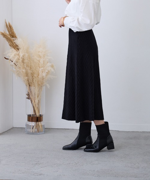 Loco Ocean（ロコオーシャン）の「リブ編みニットロングフレアスカート（スカート・レディース・グリーン/ブラック/オフホワイト・FREE）」の18枚目の写真