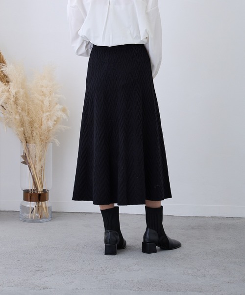 Loco Ocean（ロコオーシャン）の「リブ編みニットロングフレアスカート（スカート・レディース・グリーン/ブラック/オフホワイト・FREE）」の22枚目の写真