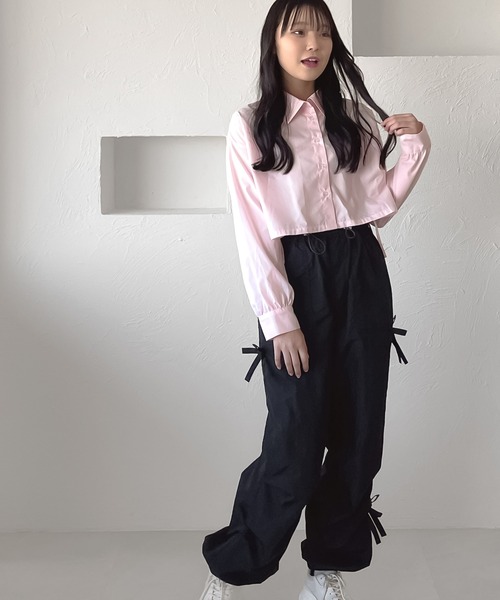 shrita（シュリータ）の「【shrita】サイドリボンカーゴパンツ（カーゴパンツ・キッズ・ベージュ/ブラック/ピンク・S/L/M）」の7枚目の写真