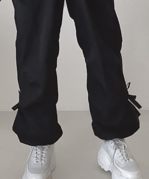 shrita（シュリータ）の「【shrita】サイドリボンカーゴパンツ（カーゴパンツ・キッズ・ベージュ/ブラック/ピンク・S/L/M）」の9枚目の写真