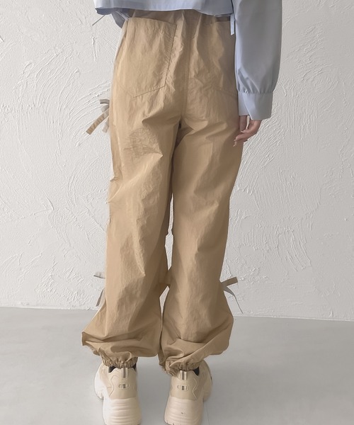 shrita（シュリータ）の「【shrita】サイドリボンカーゴパンツ（カーゴパンツ・キッズ・ベージュ/ブラック/ピンク・S/L/M）」の12枚目の写真