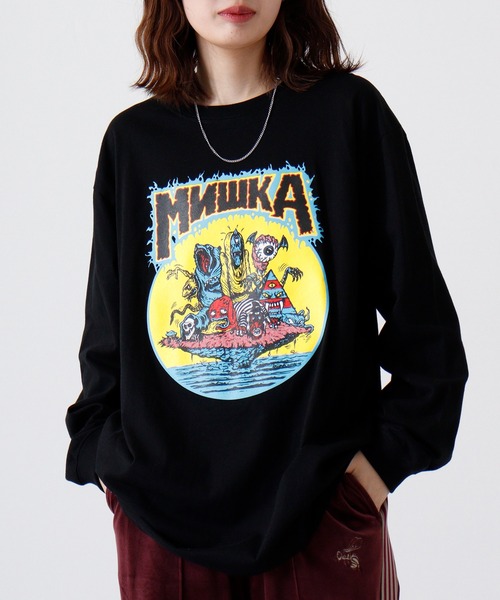 MISHKA(ミシカ)の「MISHKA L/T ロングスリーブTシャツ(Tシャツ/カットソー・メンズ・ブラック/ホワイト/ブラック系その他/ホワイト系その他/ブラック系その他2/ホワイト系その他2/ブラック系その他3/ホワイト系その他3/パープル/サンドベージュ/ブラック系その他4/ブラック系その他5/ホワイト系その他4/ブラック系その他6/パープル系その他/ブラック系その他7・M/L/XL)」の7枚目の写真