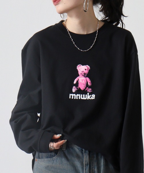 MISHKA(ミシカ)の「MISHKA L/T ロングスリーブTシャツ(Tシャツ/カットソー・メンズ・ブラック/ホワイト/ブラック系その他/ホワイト系その他/ブラック系その他2/ホワイト系その他2/ブラック系その他3/ホワイト系その他3/パープル/サンドベージュ/ブラック系その他4/ブラック系その他5/ホワイト系その他4/ブラック系その他6/パープル系その他/ブラック系その他7・M/L/XL)」の13枚目の写真