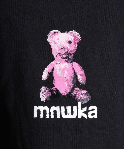 MISHKA(ミシカ)の「MISHKA L/T ロングスリーブTシャツ(Tシャツ/カットソー・メンズ・ブラック/ホワイト/ブラック系その他/ホワイト系その他/ブラック系その他2/ホワイト系その他2/ブラック系その他3/ホワイト系その他3/パープル/サンドベージュ/ブラック系その他4/ブラック系その他5/ホワイト系その他4/ブラック系その他6/パープル系その他/ブラック系その他7・M/L/XL)」の19枚目の写真
