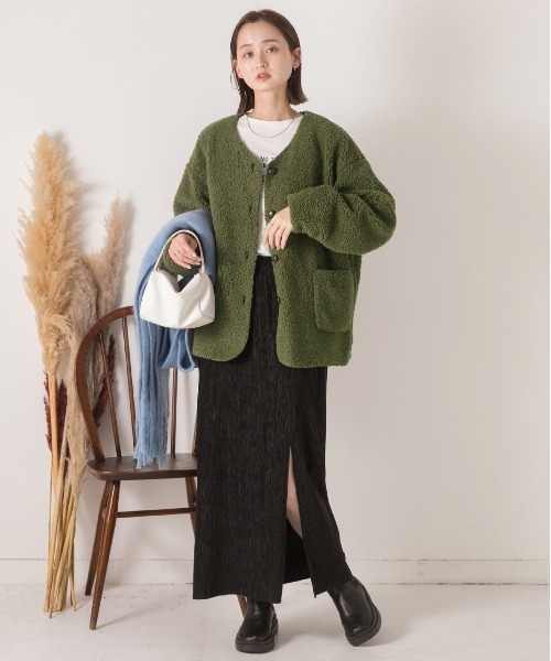 新品タグ付きAVIE アビィふんわりノーカラーアウター裏ボアヤマダヤ