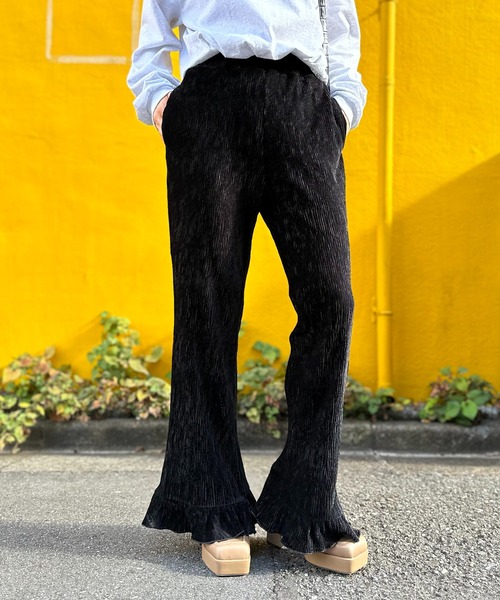 シャイニーベロアプリーツ 裾フリルパンツ（その他パンツ）｜mi