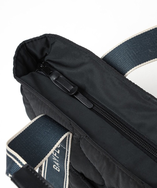 BAYFLOW（ベイフロー）の「ロゴテープキルティングトート（トートバッグ・レディース・ブラック/オフホワイト・FREE）」の20枚目の写真