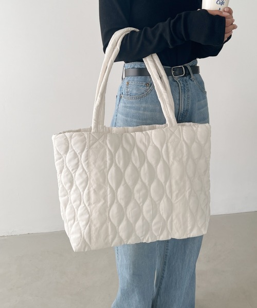 MYMOOD.（マイムード）の「【A4サイズ収納可】キルティングビッグトートバッグ マザーズ トラベルバッグ（トートバッグ・レディース・アイボリー/ブラック・FREE）」の12枚目の写真
