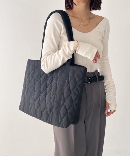 MYMOOD.（マイムード）の「【A4サイズ収納可】キルティングビッグトートバッグ マザーズ トラベルバッグ（トートバッグ・レディース・アイボリー/ブラック・FREE）」の22枚目の写真