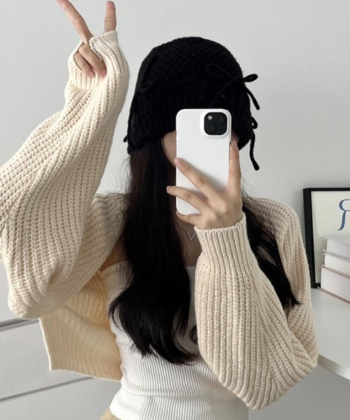 by muni:r（バイ ムニール）の「リボンニットバケットハット（ハット・レディース・アイボリー/ブラック・ONE SIZE）」の2枚目の写真