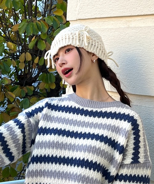 by muni:r（バイ ムニール）の「リボンニットバケットハット（ハット・レディース・アイボリー/ブラック・ONE SIZE）」の4枚目の写真