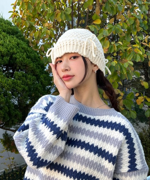 by muni:r（バイ ムニール）の「リボンニットバケットハット（ハット・レディース・アイボリー/ブラック・ONE SIZE）」の9枚目の写真