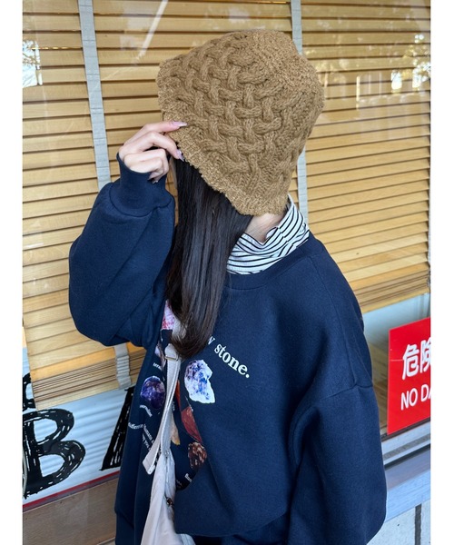 kutir（クティール）の「スカラップニットバケハ（ハット・レディース・ベージュ/ブラウン/ブラック/アイボリー・FREE）」の3枚目の写真