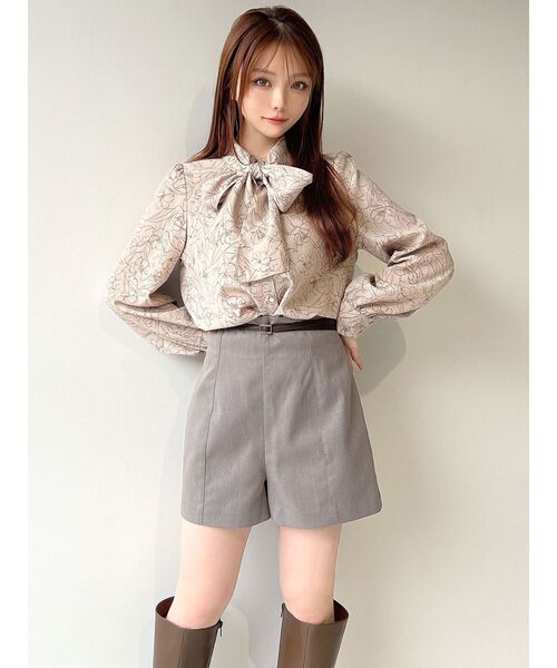 RESEXXY（リゼクシー）の「ボウタイデザインブラウス（シャツ/ブラウス・レディース・ブラック/アイボリー/ベージュ・FREE）」の8枚目の写真