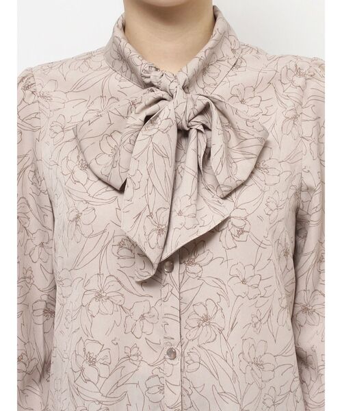 RESEXXY（リゼクシー）の「ボウタイデザインブラウス（シャツ/ブラウス・レディース・ブラック/アイボリー/ベージュ・FREE）」の18枚目の写真