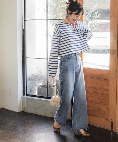 coca(coca)(コカ)の「ワイドストレートカットオフデニム(デニムパンツ・レディース・ブルー・M/L)」の4枚目の写真
