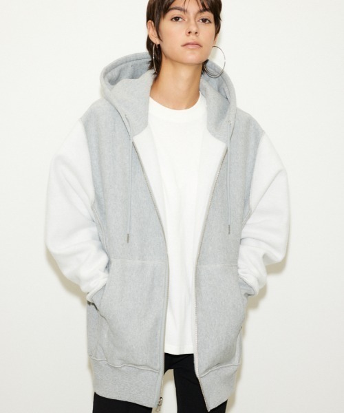 THROW by SLY リバーシブルジップスウェットパーカー THROW by SLY（スローバイスライ）の「THROW REVERSIBLE ZIP SW