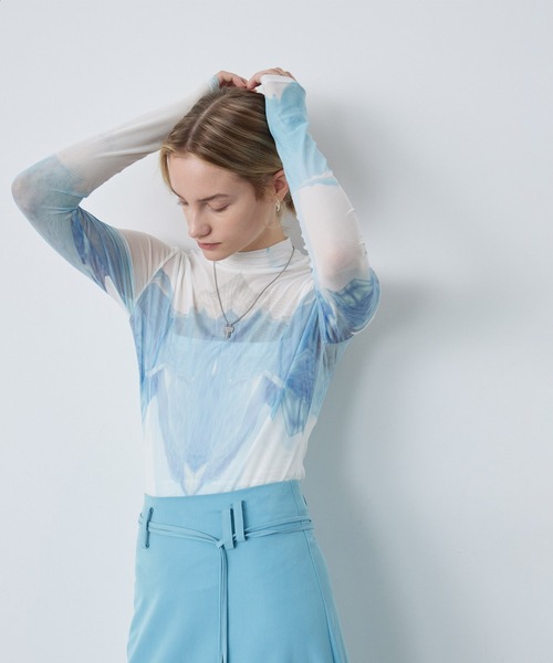 ELOOPS(イーループス)の「【ELOOPS】シアープリントハイネックトップス(Tシャツ/カットソー・レディース・SHERBET・M/S/L)」の4枚目の写真