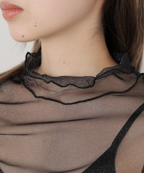 AO2(アオズ)の「Drawstring & Glitter Sheer Cut-and-Sew / ドロストデザイン ラメシアートップス(Tシャツ/カットソー・レディース・ピンクベージュ/ライトグレー/ブラック/サックスブルー・FREE)」の8枚目の写真