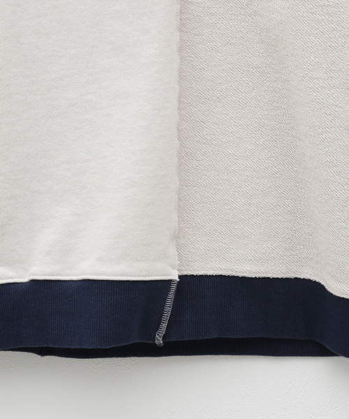 Name.（ネーム）の「【Name./ネーム】 ASYMMETRIC SWITCHING SWEAT SHIRT（スウェット・メンズ・ベージュ/グリーン・2）」の14枚目の写真