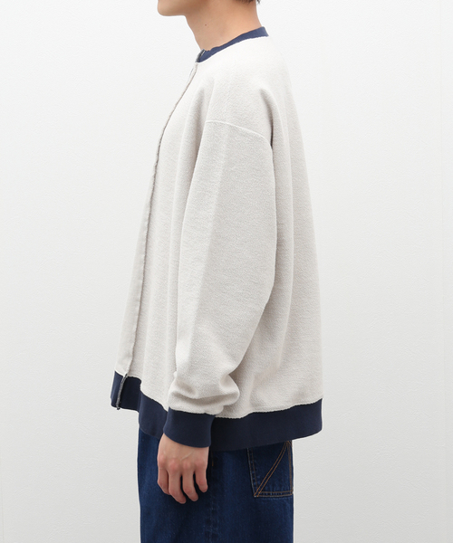 Name.（ネーム）の「【Name./ネーム】 ASYMMETRIC SWITCHING SWEAT SHIRT（スウェット・メンズ・ベージュ/グリーン・2）」の22枚目の写真