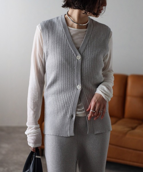 LIGHT-GRAY