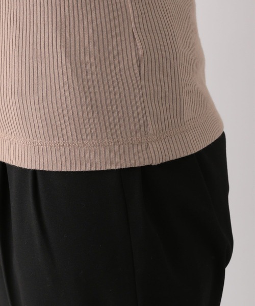 GLOBAL WORK（グローバルワーク）の「Beauteeスクエアタンク/987150（タンクトップ・レディース・イエロー/モカ/ブラック/アイボリー/ブラック×ホワイト/オフホワイト・M/S/L）」の14枚目の写真