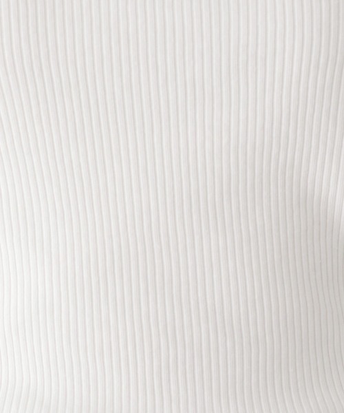 GLOBAL WORK（グローバルワーク）の「Beauteeスクエアタンク/987150（タンクトップ・レディース・イエロー/モカ/ブラック/アイボリー/ブラック×ホワイト/オフホワイト・M/S/L）」の15枚目の写真