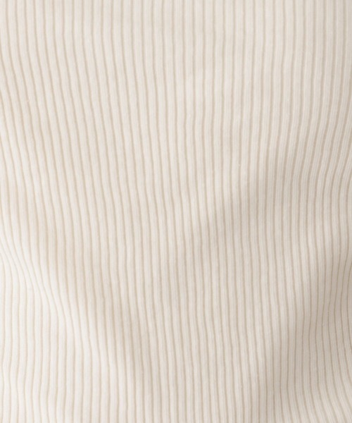 GLOBAL WORK（グローバルワーク）の「Beauteeスクエアタンク/987150（タンクトップ・レディース・イエロー/モカ/ブラック/アイボリー/ブラック×ホワイト/オフホワイト・M/S/L）」の16枚目の写真