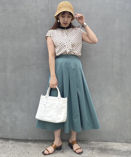 NICOLE white（ニコルホワイト）の「タックフレアスカート（スカート・レディース・ブラック/グレー/ベージュ/グリーン・FREE）」の22枚目の写真