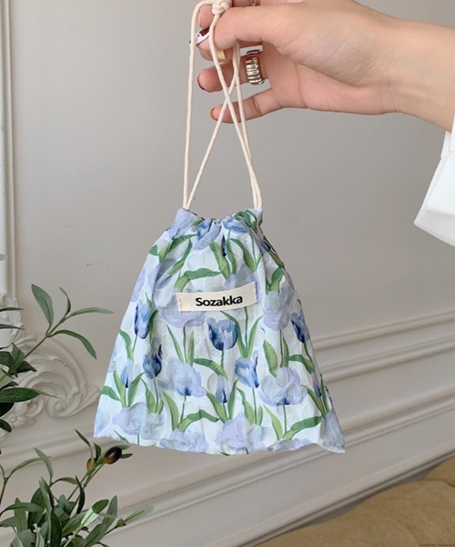 TONE SELECT GOODS（トーンセレクトグッズ）の「Liaa/花柄 巾着ポーチ A18250（ポーチ・レディース・グリーン系2/ブルー系3/ブラック/パープル/ブルー系1/ピンク系1/ピンク系2/ホワイト系4/ホワイト系6/ホワイト系3/ホワイト系5/グリーン系1/グリーン系3/ブルー系2/ホワイト系1/ホワイト系2/その他1/その他2・FREE）」の13枚目の写真